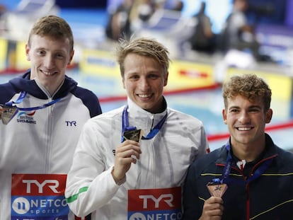 Max Lichtfield, David Verraszto y Joan Lluís Pons, los medallistas en los 400 estilos.