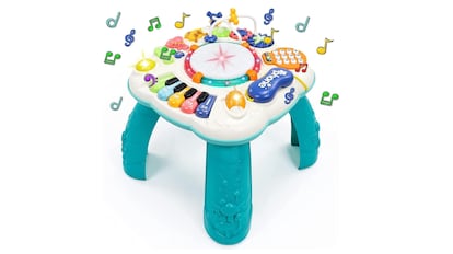 Esta mesa infantil consta de numerosos instrumentos para desarrollar muchos sonidos.