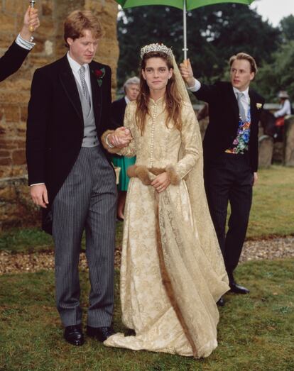 Boda de Charles Spencer, entonces vizconde, con Victoria Lockwood, en Northamptonshire, Inglaterra, el 16 de septiembre de 1989. Ella lució la tiara Spencer.