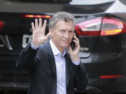 Mauricio Macri tras su primera rueda de prensa como presidente electo. 