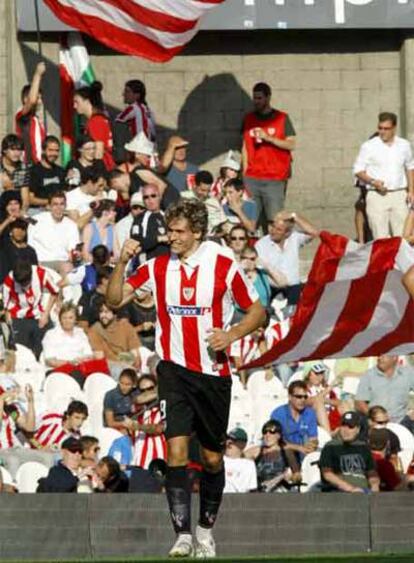 Llorente celebra uno de los dos goles conseguidos por el Athletic ante el Valladolid