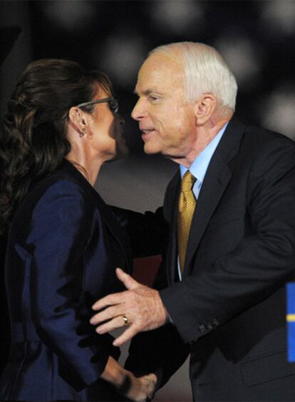 Sarah Palin y John McCain, el pasado 4 de noviembre en Arizona