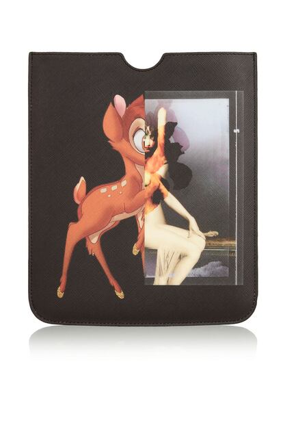 Givenchy también ha popularizado sus sudaderas de Bambi. Otra de sus propuestas es esta funda para iPad (210 euros).