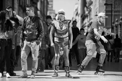 Jorge Aviña Molina, alias ‘Lobo blanco’, en la calle Madero (Ciudad de México, febrero de 2020).