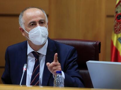 El secretario de Estado de Política Territorial y Función Pública, Francisco Hernández Spínola, este jueves en la Comisión de Presupuestos del Senado en Madrid.