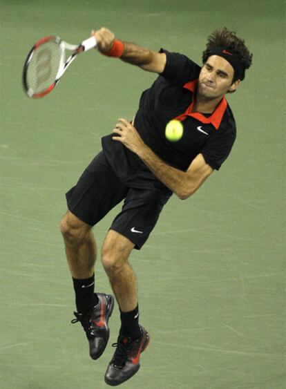 Federer, durante el partido contra Soderling.