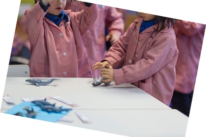 Niños en un aula.