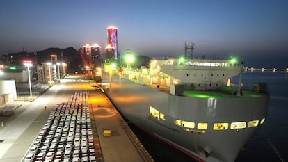 1,700 cars in the port of Lianyungang (China), before being transported to Mexico, in May 2023.