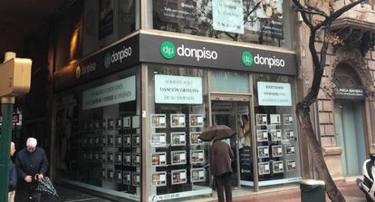 Oficina de la ense&ntilde;a Don Piso, con 47 tiendas franquiciadas en Espa&ntilde;a. 