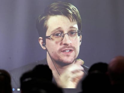 Snowden en una v&iacute;deoconferencia en la Universidad de Buenos Aires, en noviembre pasado.