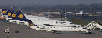 Planes belonging to Germanwings parent company Lufthansa in Düsseldorf in 2013.