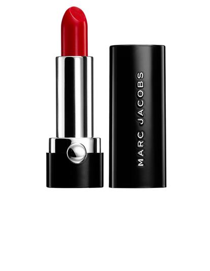 Barra de labios de Marc Jacobs (27 euros aprox.) Disponible en Sephora.