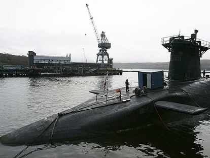 El submarino británico <i>Vanguard,</i> en la base de Faslane (Escocia) en diciembre de 2006.