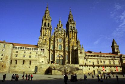 Experts say the Obradoiro façade needs urgent repair.