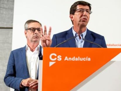 La ejecutiva nacional del partido, reunida en Málaga, aprueba la ruptura del acuerdo con los socialistas