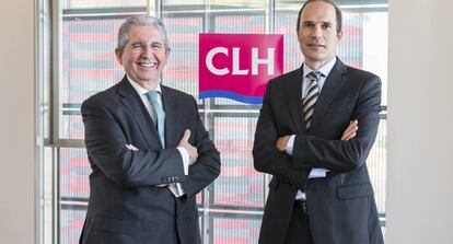 José Luis López de Silanes, presidente de CLH y Juan Lanza, consejero delegado.