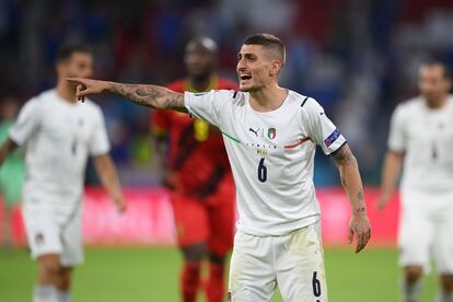 Verratti da órdenes a sus compañeros durante el duelo ante Bélgica