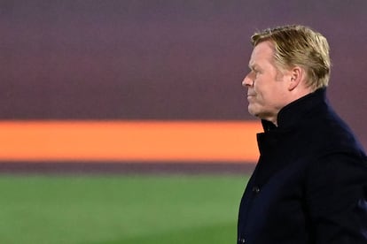 Koeman, durante el partido ante el Madrid.