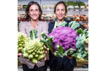 La aventura de Irina Costafreda y Elena Díaz-Morera comenzó hace cuatro años. La formación profesional de ambas, Derecho y Ciencias Políticas, no presagiaba un proyecto de las características de Obbio (Muntaner, 177).