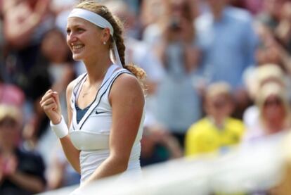 Petra Kvitova celebra su pase a la final de Wimbledon.