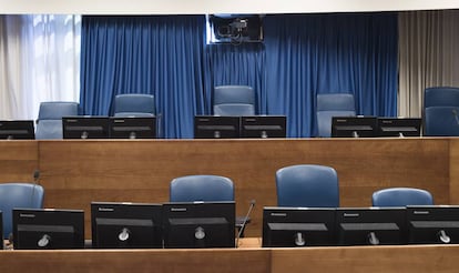 Sala Primera del Tribunal Penal Internacional para la antigua Yugoslavia. Aquí han tenido lugar los procesos contra los principales protagonistas de la guerra de Bosnia, desde Slodoban Milosevic hasta Radovan Karadzic y Ratko Mladic, condenado el pasado 22 de noviembre a cadena perpetua.