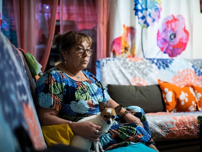 Amparo Espino, en su salón el día anterior a la llegada de la Brigada Desokupa.