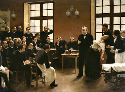 El neurólogo Jean-Martin Charcot, en el cuadro 'Una lección clínica en la Salpêtrière', del pintor francés André Brouillet (1857-1914), en el Museo de Historia de la Medicina de París.