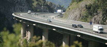 Autopista AP68 de Abertis.