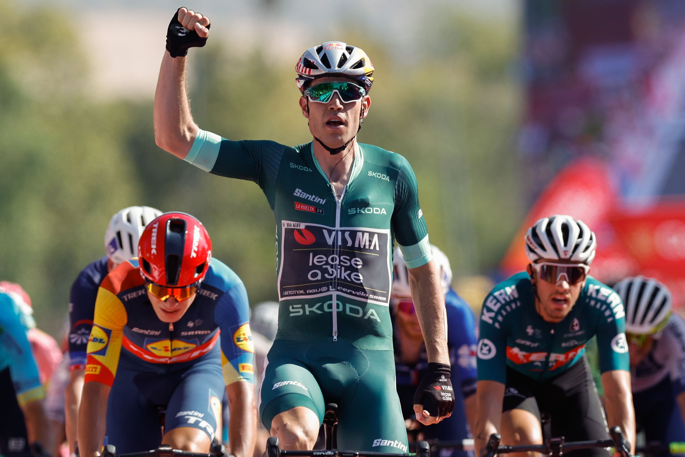 Sin Groves de pie, Van Aert no tiene rival al ‘sprint’ en la Vuelta a España