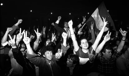 Celebración de los resultados del referéndum de Autonomía de Andalucía, en Sevilla.