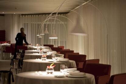 Comedor del restaurante L'Angle, de Jordi Cruz, en Barcelona.