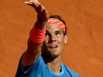 Nadal, en un saque ante Berdych