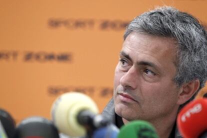 El entrenador del Real Madrid, José Mourinho, en el acto de hoy.