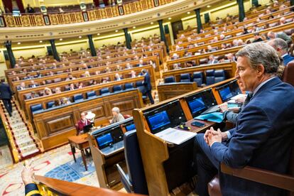 El líder del PP, Alberto Núñez Feijóo, este miércoles en el pleno del Congreso.