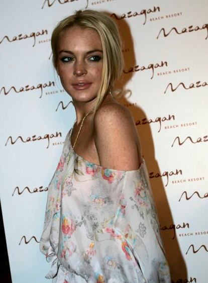 Lindsay Lohan ha acudido a una fiesta de inauguración del <i>resort</i> marroquí Kerzner Mazagan Beach. La ex actriz de Disney, siempre rodeada de rumores, parece que lo pasó bien, ya que terminó bailando con el actor Gerard Butler (también invitado para la ocasión) según ha informado <i>The Mirrow</i>.