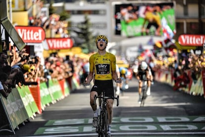 El británico Geraint Thomas, tras coronar el Alpe d'Huez, el 19 de julio de 2018.