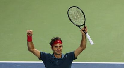 Federer celebra su vicotria sobre Berdych