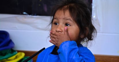 Una niña del programa contra la pobreza Cuna Más de Perú.