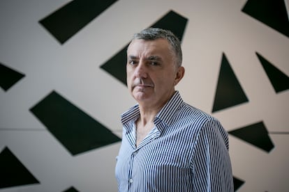 El poeta y novelista Manuel Vilas, retratado en Madrid