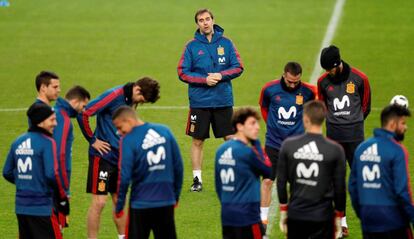 Lopetegui, en el entrenamiento en Düsseldorf.