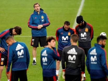 Lopetegui, en el entrenamiento en Düsseldorf.