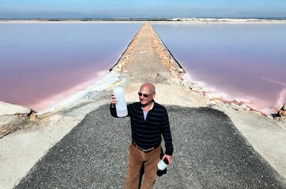 The microbiologist Francis Mojica, in the Salinas de Santa Pola (Alicante), in 2017.