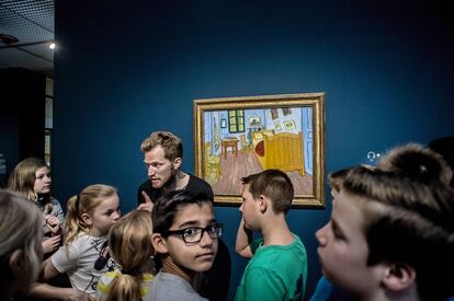 Escena en el Museo van Gogh en Ámsterdam.