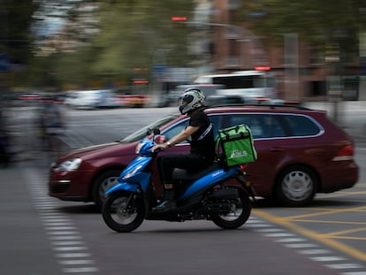 En la imagen, un rider de Uber Eats en Barcelona en 2020.