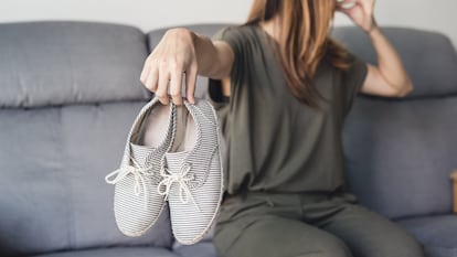 El mal olor en los zapatos es producido por el sudor y la proliferación de bacterias.