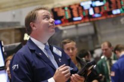 Un operador, en el NYSE de Nueva York.