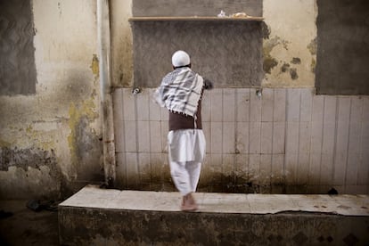 En Uttar Pradesh, el 22,6% de la población era musulmuna cuando en 2002 se produjo un repunte de casos de polio. Tras estudiar que había pasado, las organizaciones comprobaron que las familias de esta religión se negaban a vacunar a sus hijos. Por eso, ese mismo año, Unicef creó su red de movilizadores sociales para informar a los vecinos de las zonas de riesgo sobre los beneficios de la inmunización.