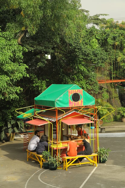 Prototipo 'Kalamansi', puesto de comida en Intramuros, Manila, Filipinas, 2019.