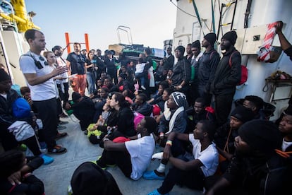 El Aquarius llega a Valencia el día 17 para desembarcar a los migrantes rescatados.