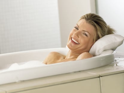 Seleccionamos las mejores almohadas para darse un baño relajante evitando molestias en la zona cervical.